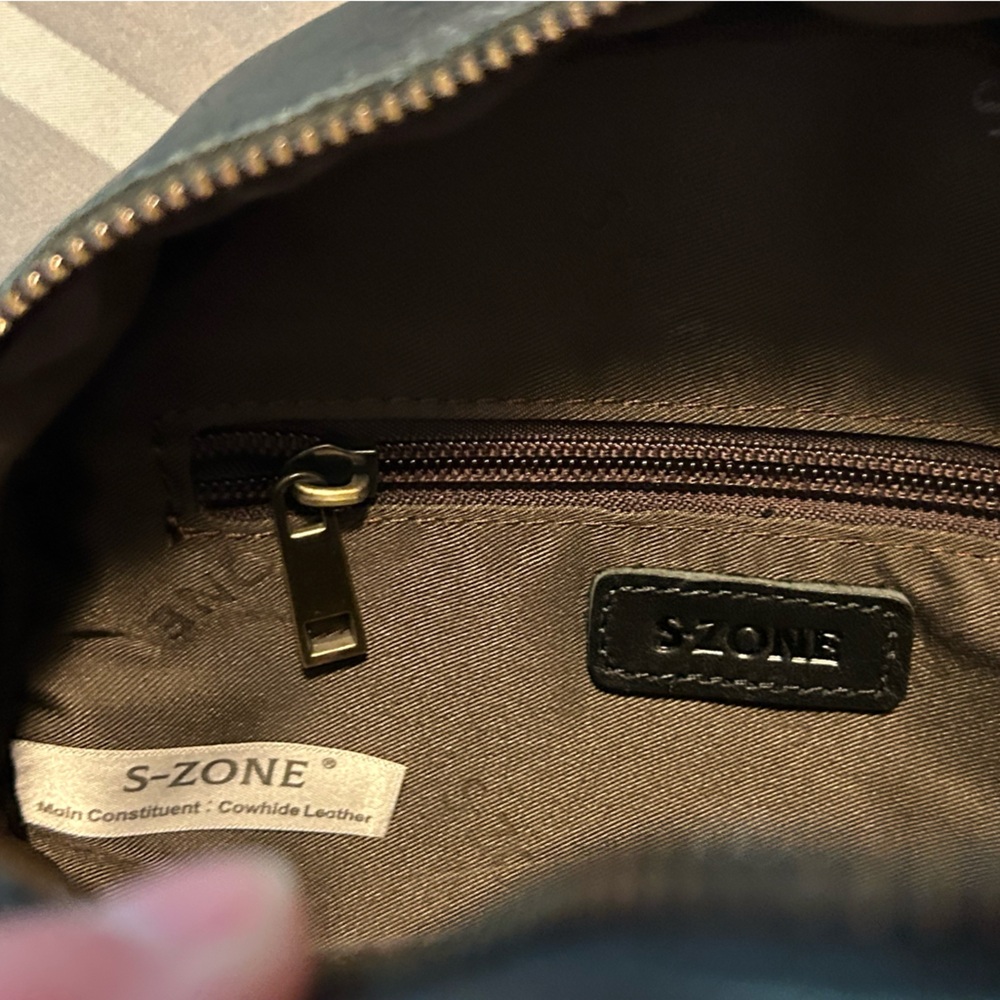 Elegant Black Round Leather Crossbody Bag by S-zone - Picture 5 of 11
